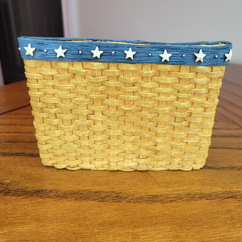 Boyds Bears Resin #4123 Mamie's Star Spangled Napkin Holder - Picture 2 of 4